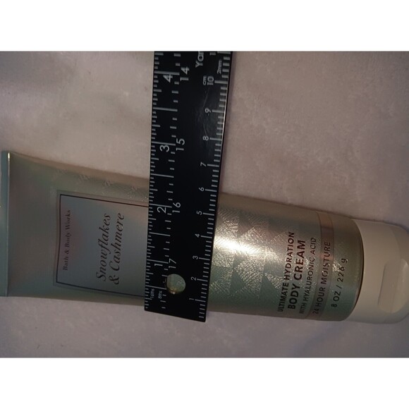 Bath Body Works SNOWFLAKES & CASHMERE Shower Gel & Body Cream Full Size Set Lot - Picture 4 of 13